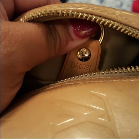 💯Authentic Louis Vuitton Vernis Tompkins Square - Picture 7 of 8